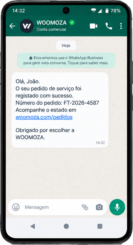 Telemóvel a receber uma mensagem de confirmação de pedido por WhatsApp